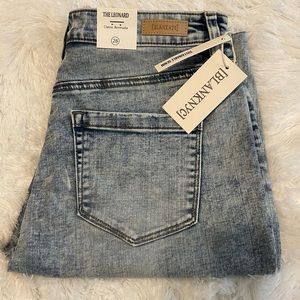 [BLANKNYC] The Leonard‎ Classic Bermuda Denim Shorts Size 28 Acid Wash